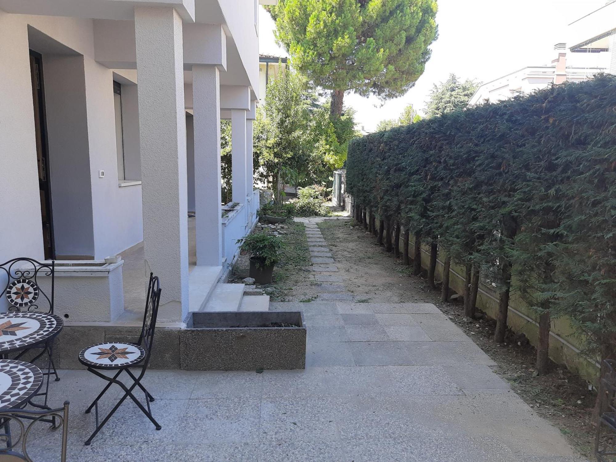 Spazioso Appartamento In Casa Singola Padova Con Giardino Esterno foto